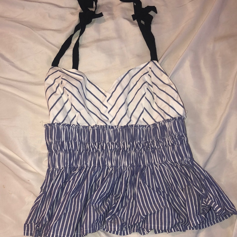 cutest tie top!